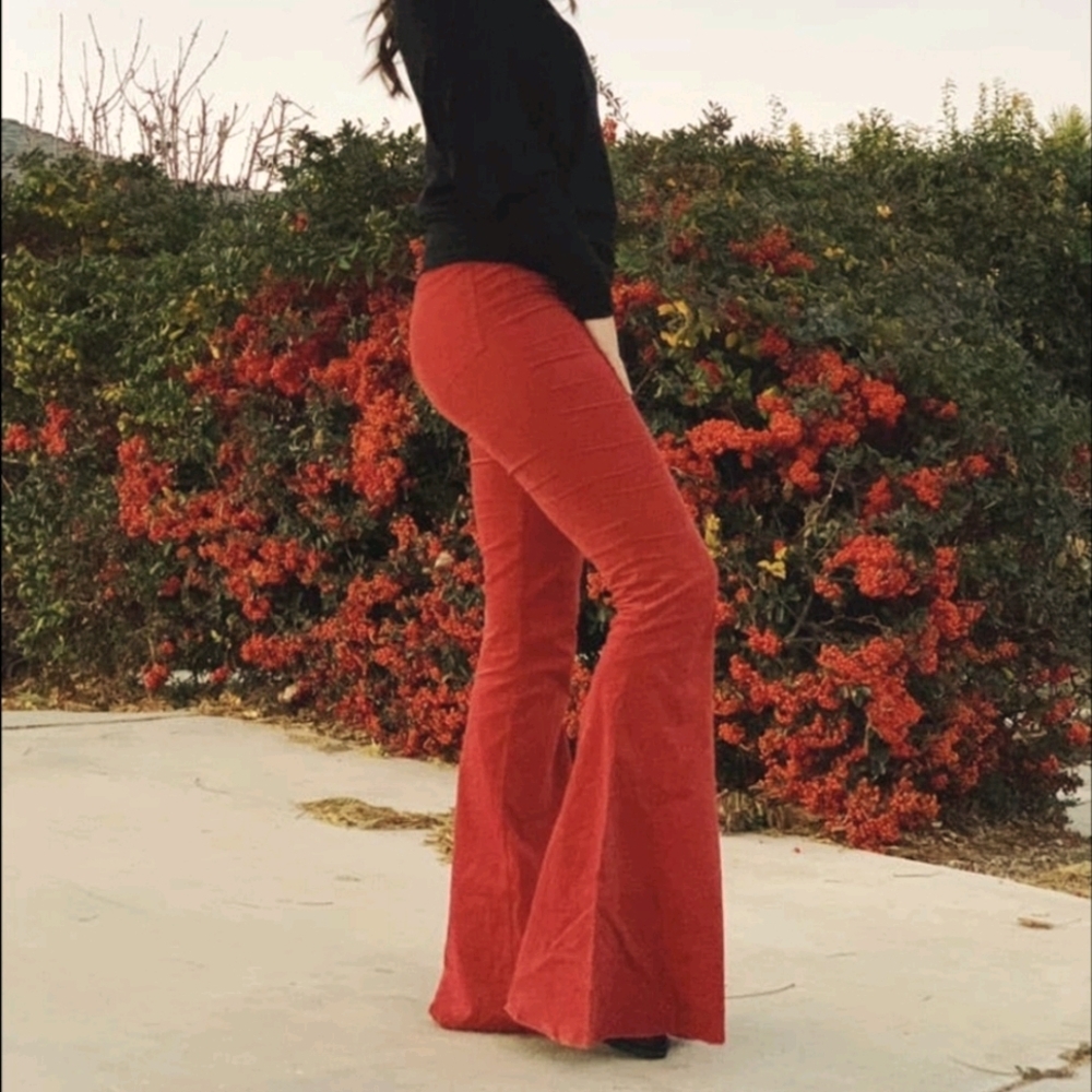 Free People WE THE FREE- CRVY WIDE FLARE CORD BURNT